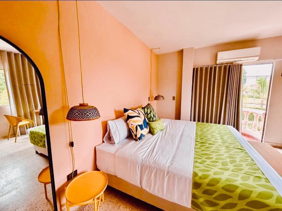 Del Tropico Hotel Sopetran Luaran gambar