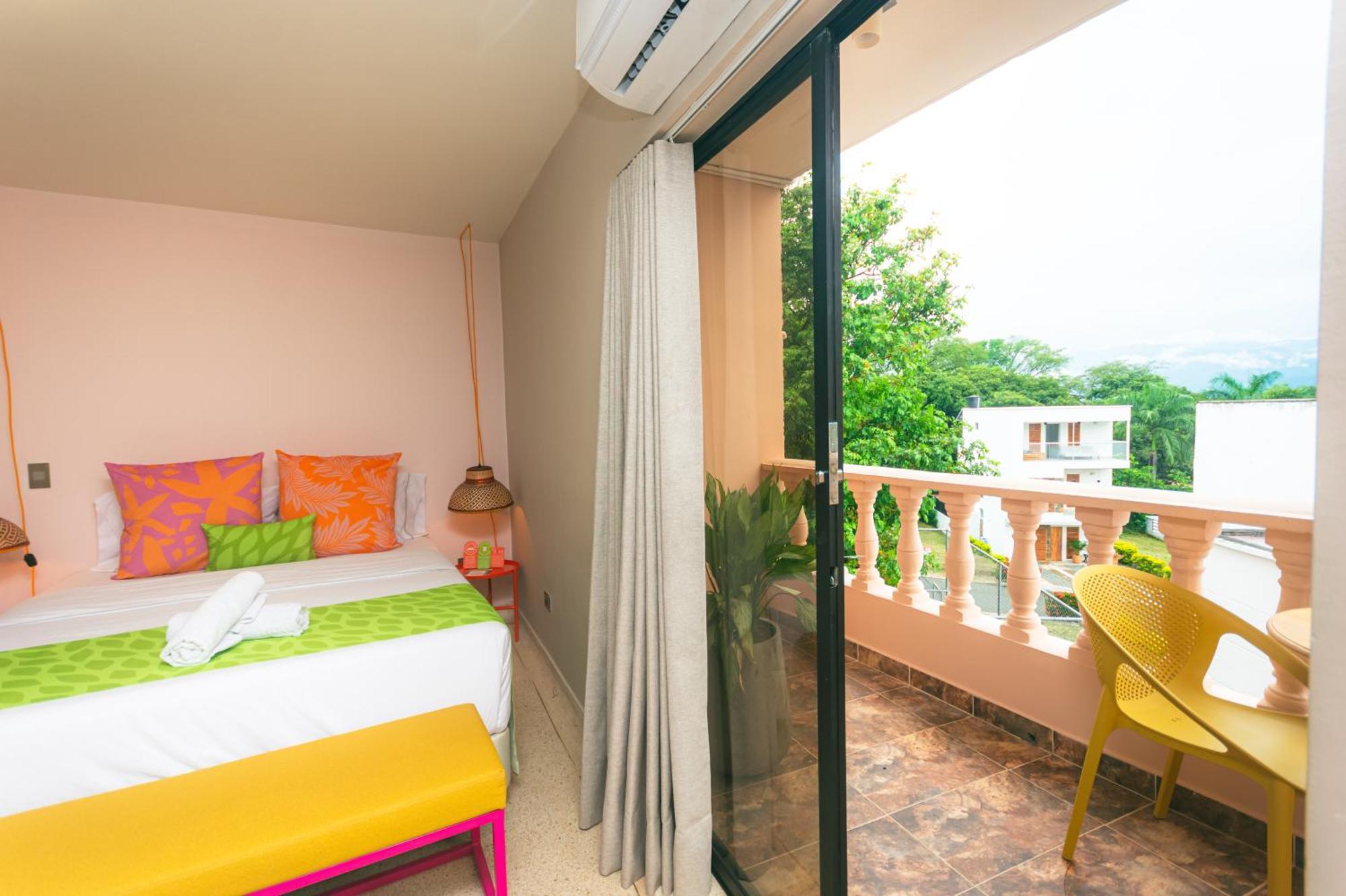 Del Tropico Hotel Sopetran Bilik gambar