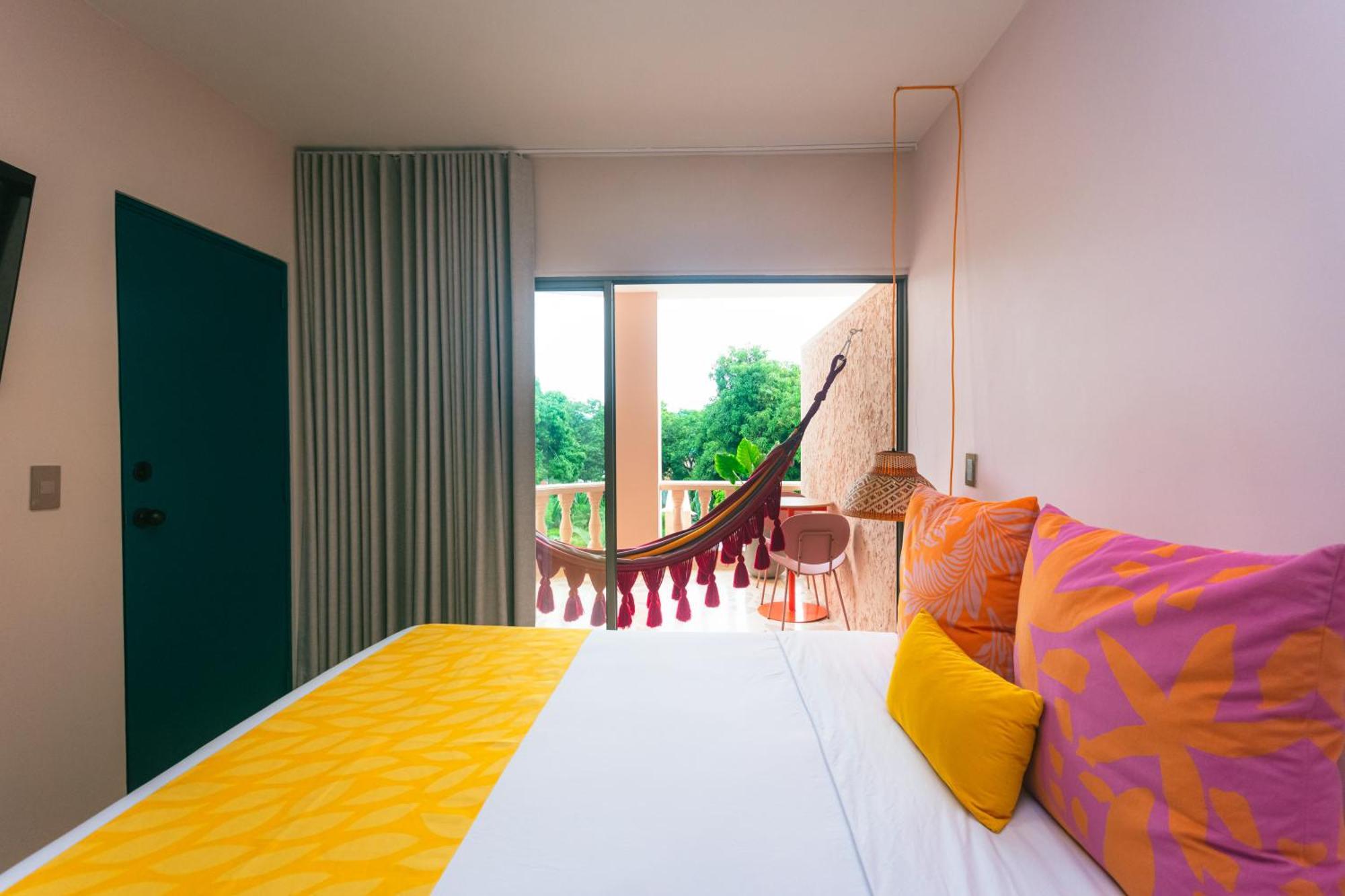 Del Tropico Hotel Sopetran Bilik gambar