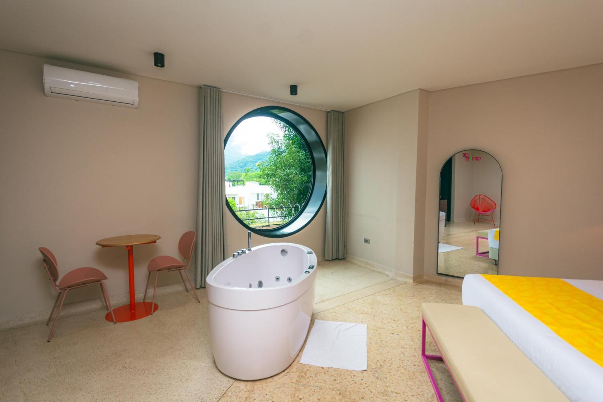 Del Tropico Hotel Sopetran Bilik gambar