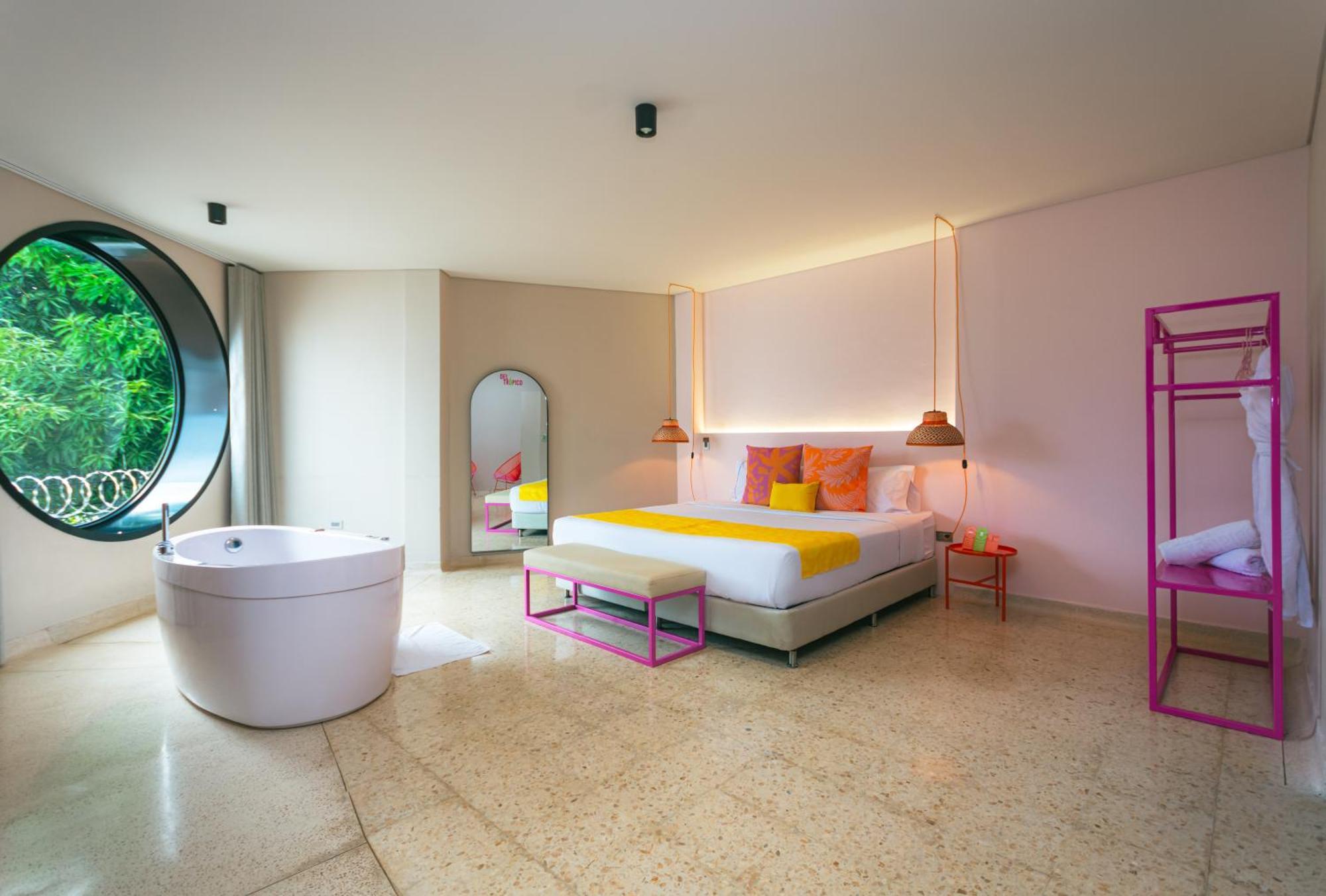 Del Tropico Hotel Sopetran Bilik gambar